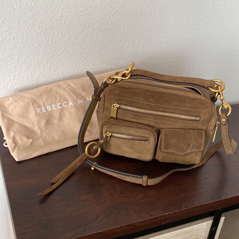 Jet Boxy Crossbody - Picture 3 of 7